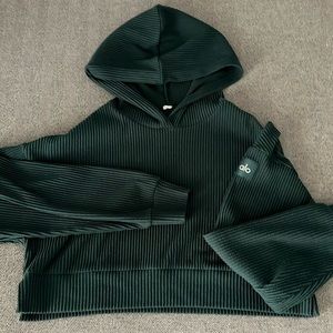 Alo cropped pullover